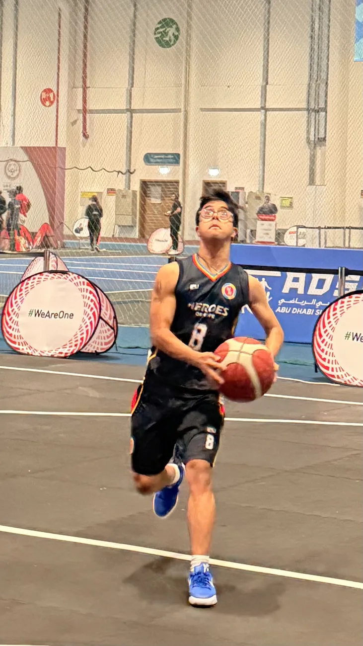 Shantanu driving to the basket